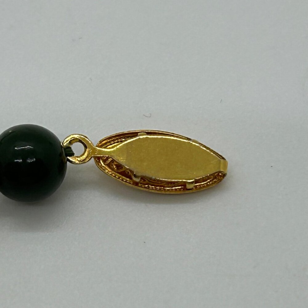 Vintage Forest Green Glass Beaded Bracelet Classic Gold-Tone Clasp Accents - Picture 4 of 15